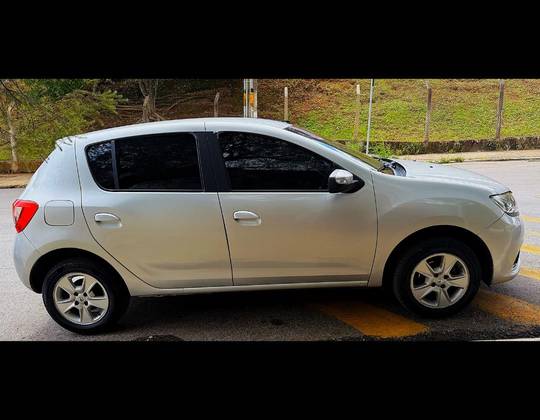 RENAULT SANDERO 1.6 DYNAMIQUE 8V FLEX 4P AUTOMATIZADO